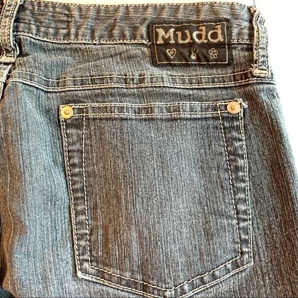 Mudd Jean Capris 9 - Picture 9 of 9